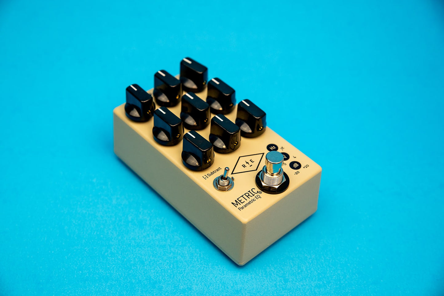 METRIC® 3 Band Parametric EQ